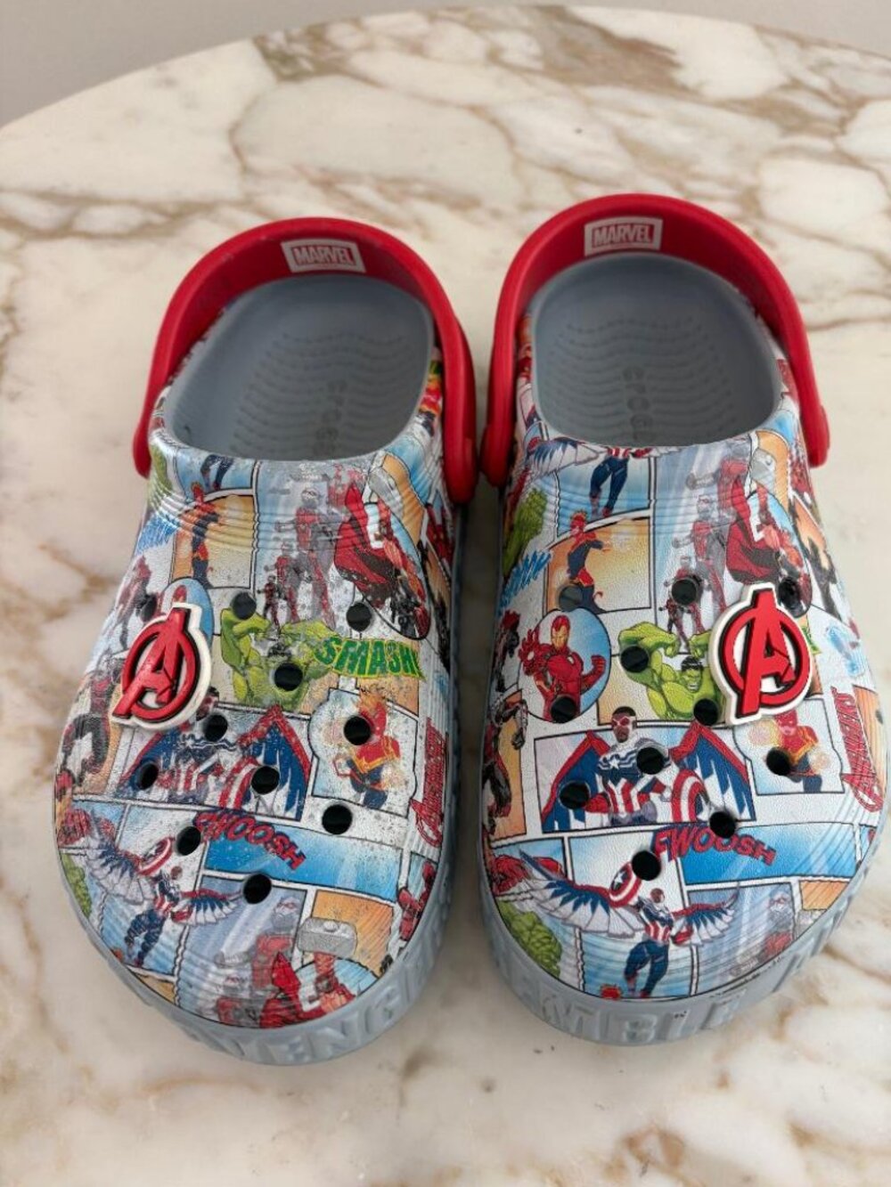 Crocs Kids' Avengers Off Court Clogs